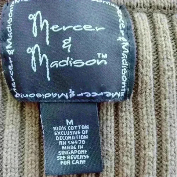 Mercer & Madison Hippie/Boho Sweater - Picture 5 of 6